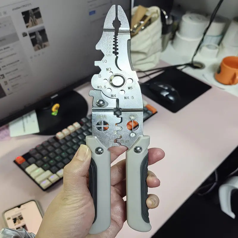 1pc Multi-Function Wire Stripper